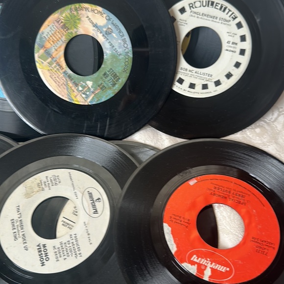 Old 45 7” vinyl records a total of 19 records - Picture 3 of 8